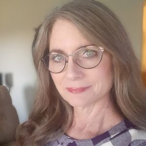 Meet your Posher, Kim
